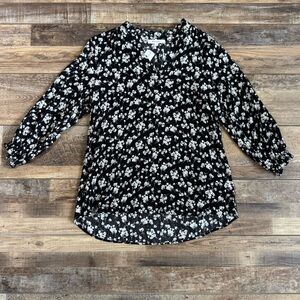 NWT Monday Fun Veronica Smocked Sleeve Blouse Women's Medium